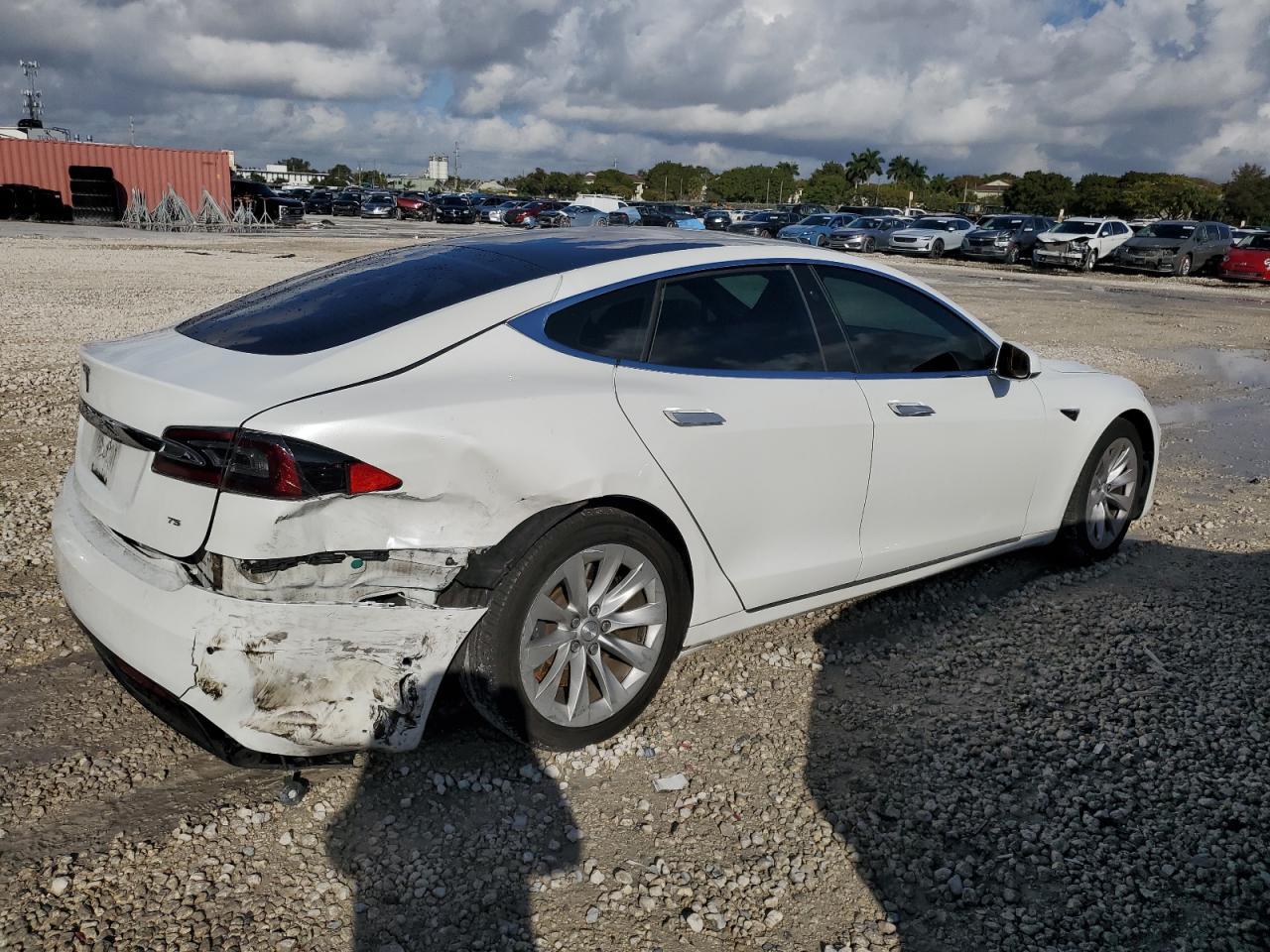 2017 TESLA MODEL S - Фото 3