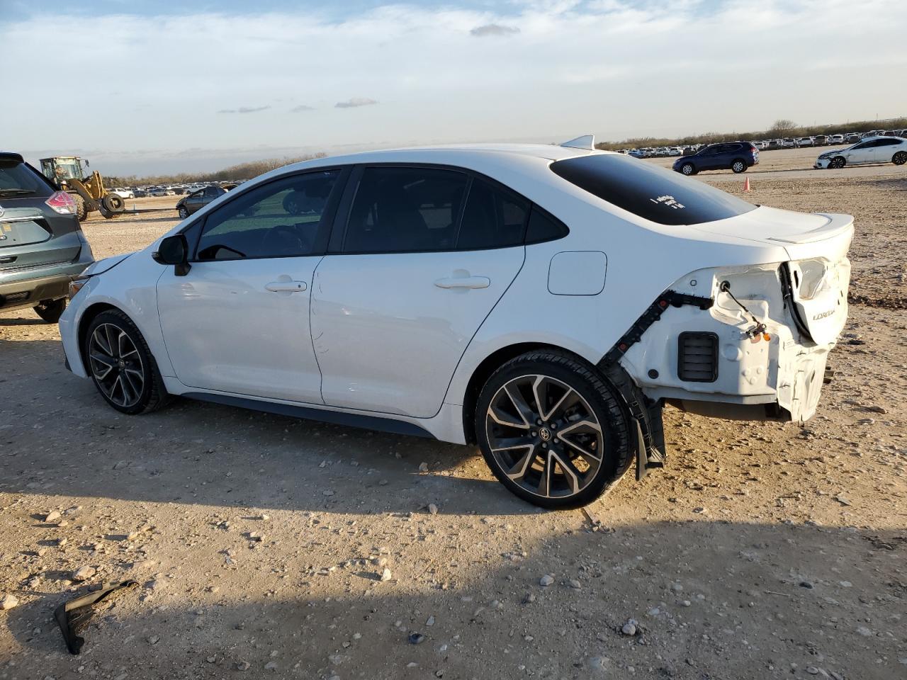 2020 TOYOTA COROLLA SE - Фото 2