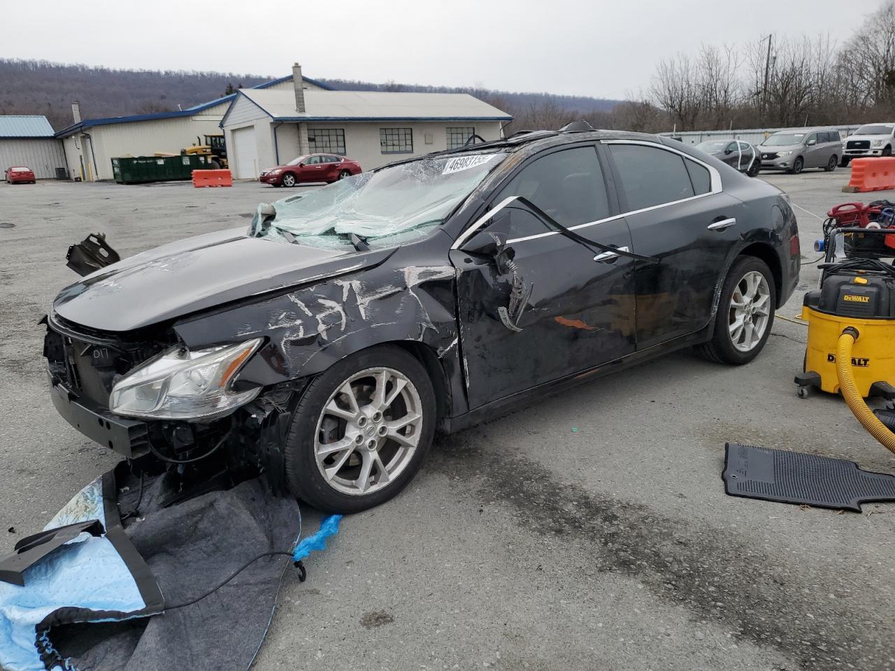 2013 NISSAN MAXIMA S