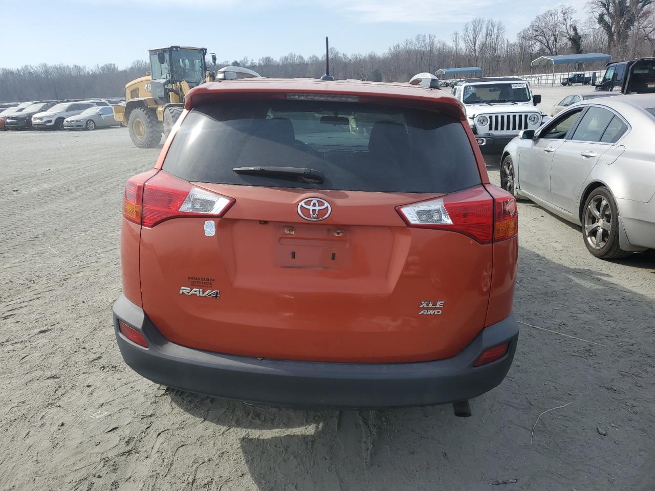 2015 TOYOTA RAV4 XLE - Image 6