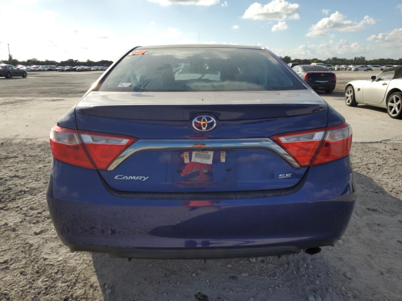 2016 TOYOTA CAMRY LE - Фото 6