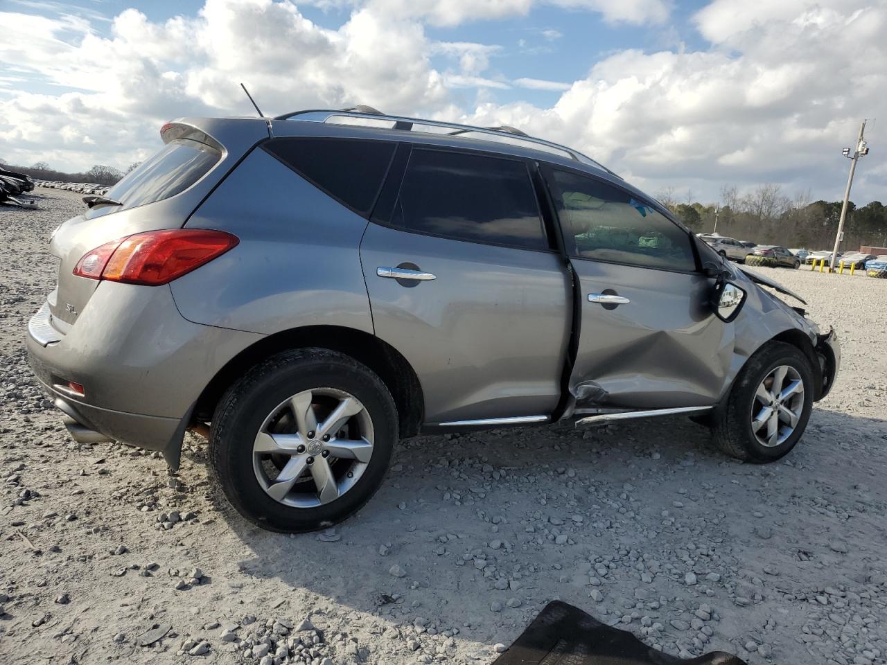 2010 NISSAN MURANO S - Image 3