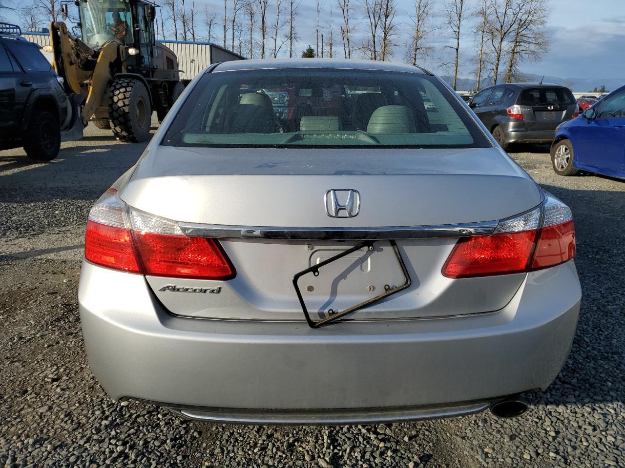 2014 HONDA ACCORD LX - Фото 6