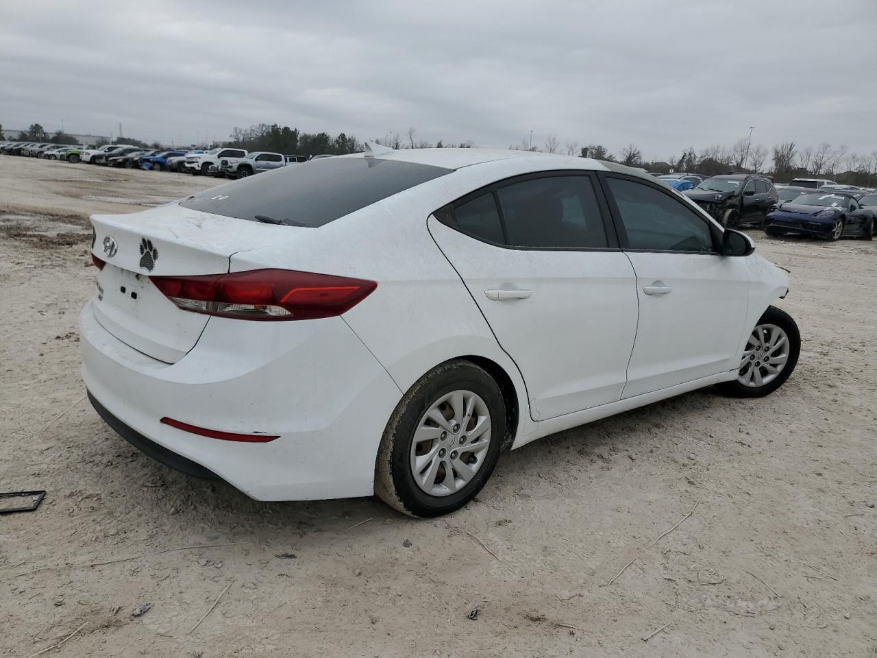 2018 HYUNDAI ELANTRA SE - Image 3