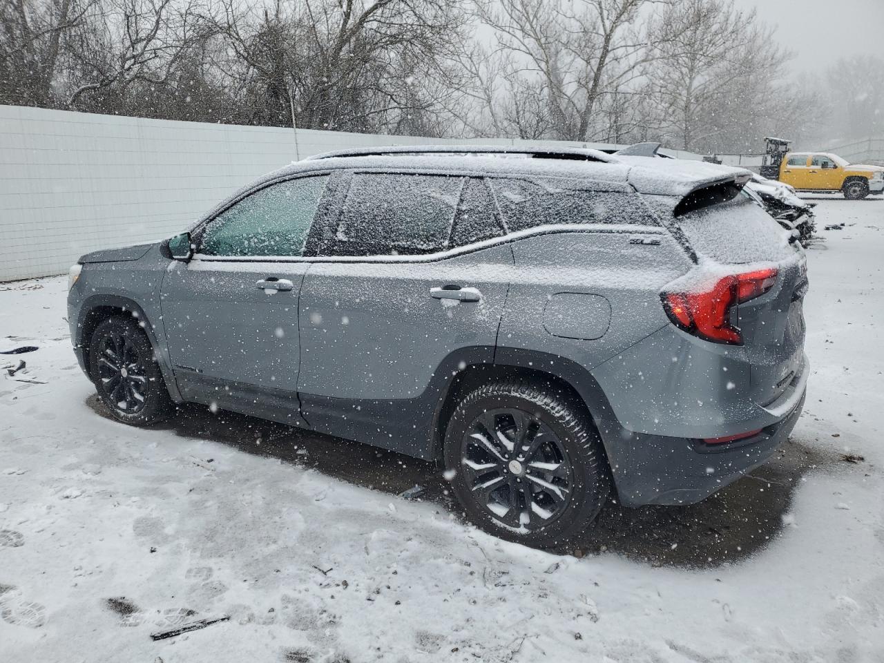 2019 GMC TERRAIN SL - Фото 2