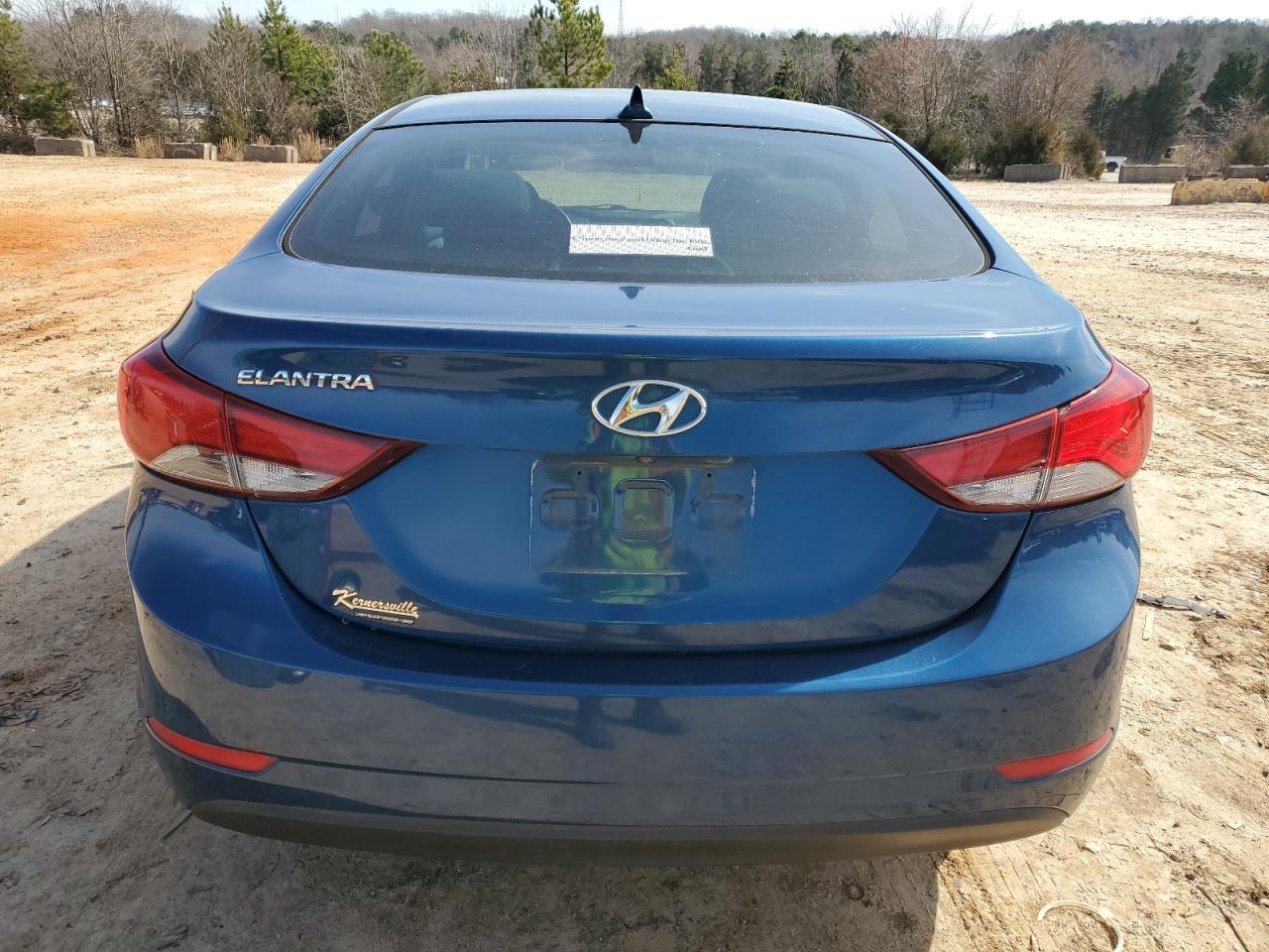 2015 HYUNDAI ELANTRA SE - Image 6
