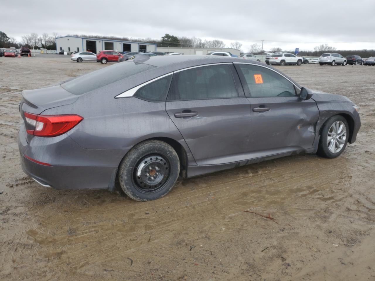 2018 HONDA ACCORD LX - Фото 3