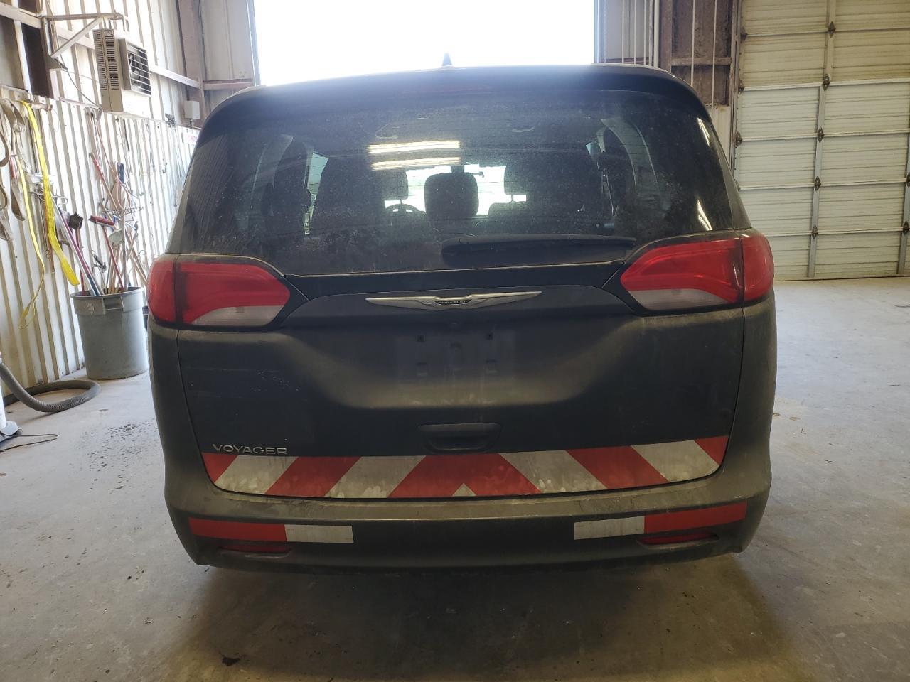 2022 CHRYSLER VOYAGER LX - Фото 6