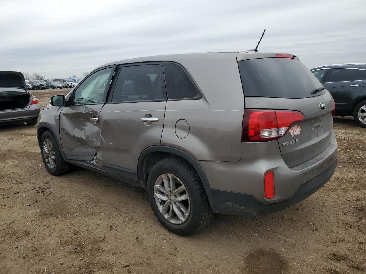 2015 KIA SORENTO LX - Image 2
