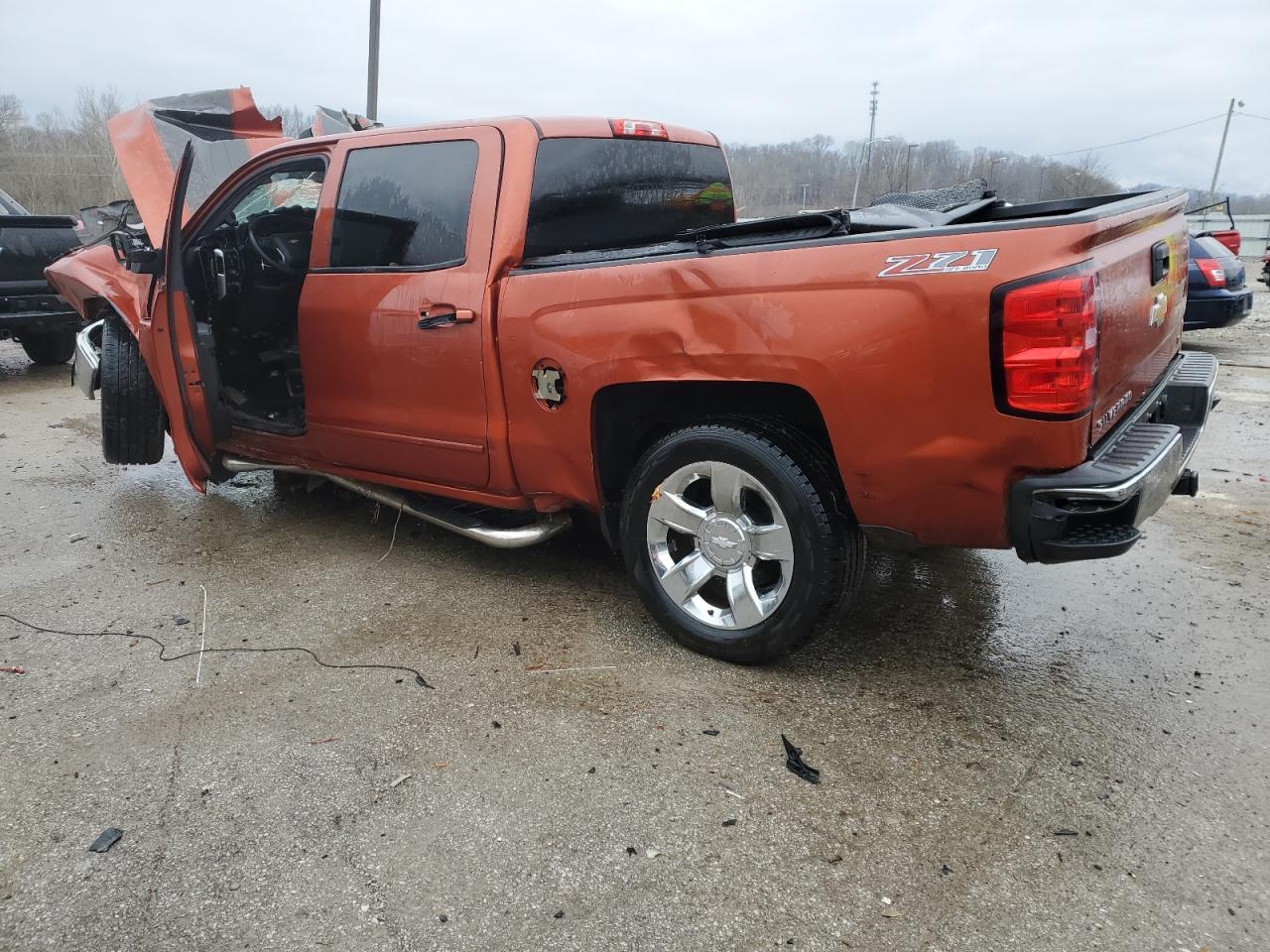 2015 CHEVROLET SILVERADO - Фото 2