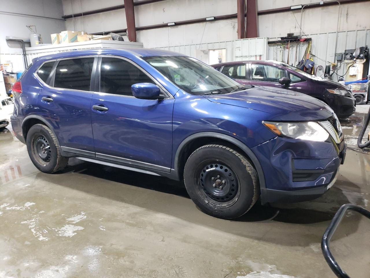 2017 NISSAN ROGUE S - Image 4