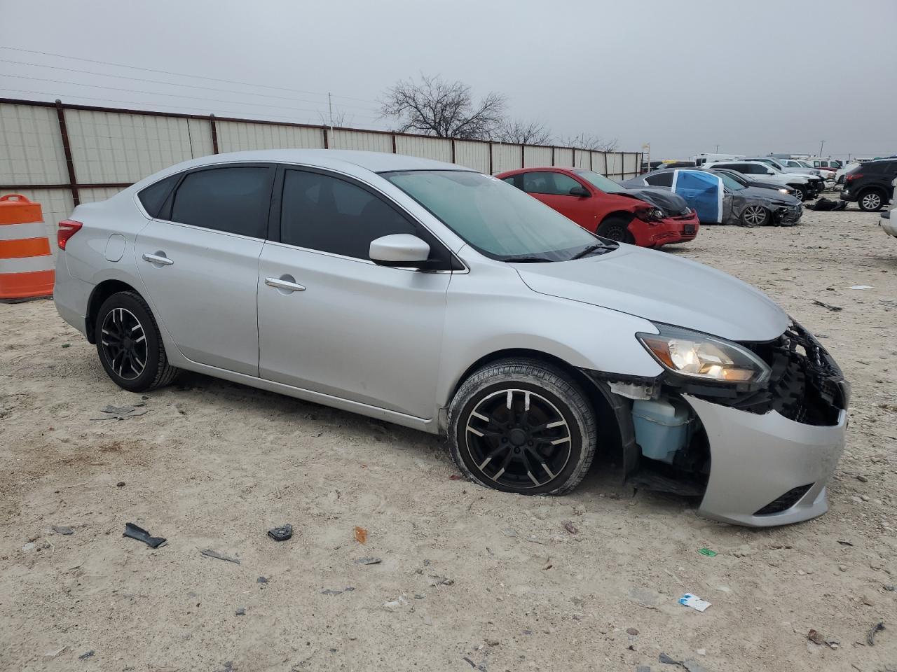 2017 NISSAN SENTRA S - Фото 4