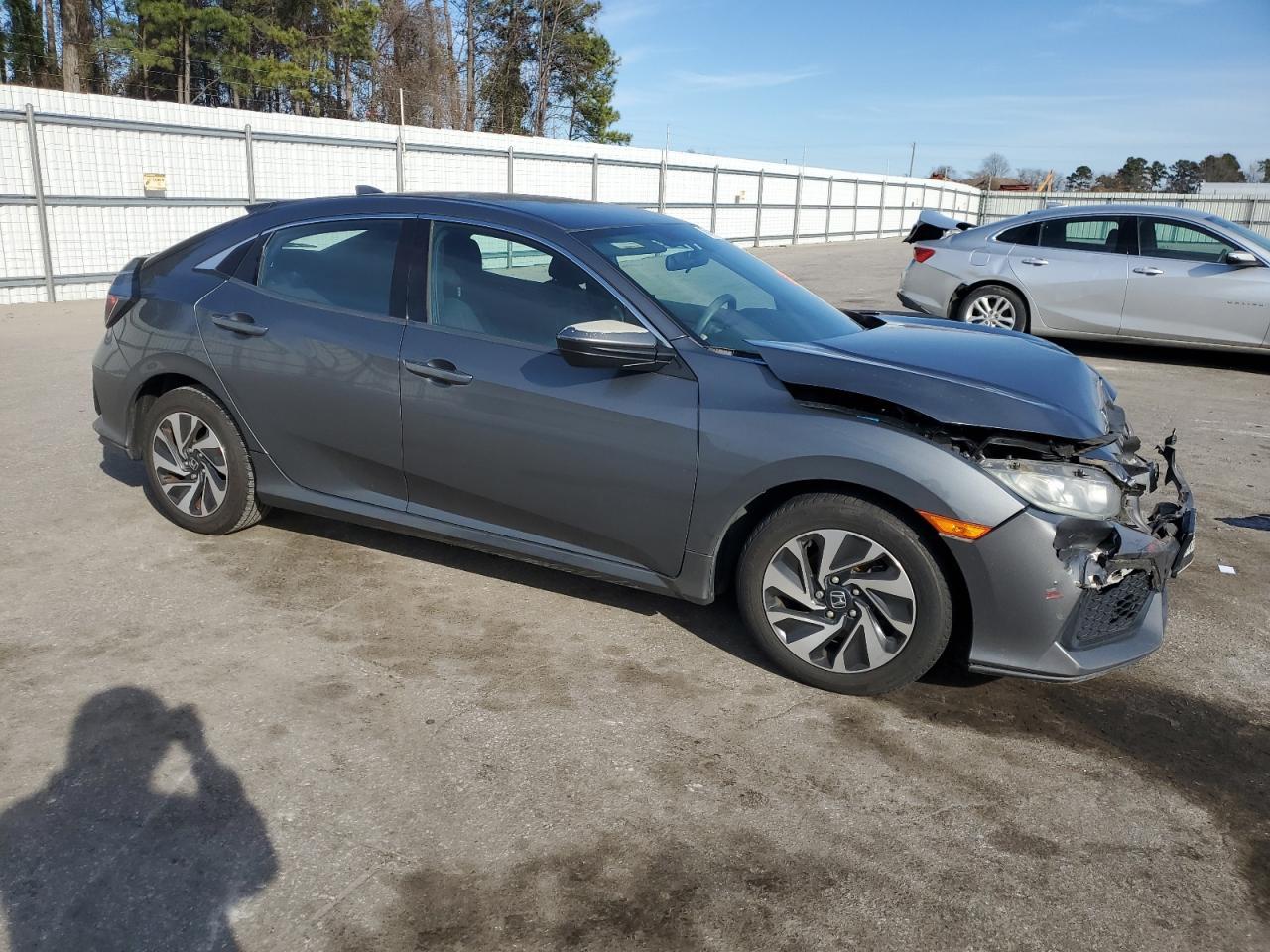 2017 HONDA CIVIC LX - Image 4