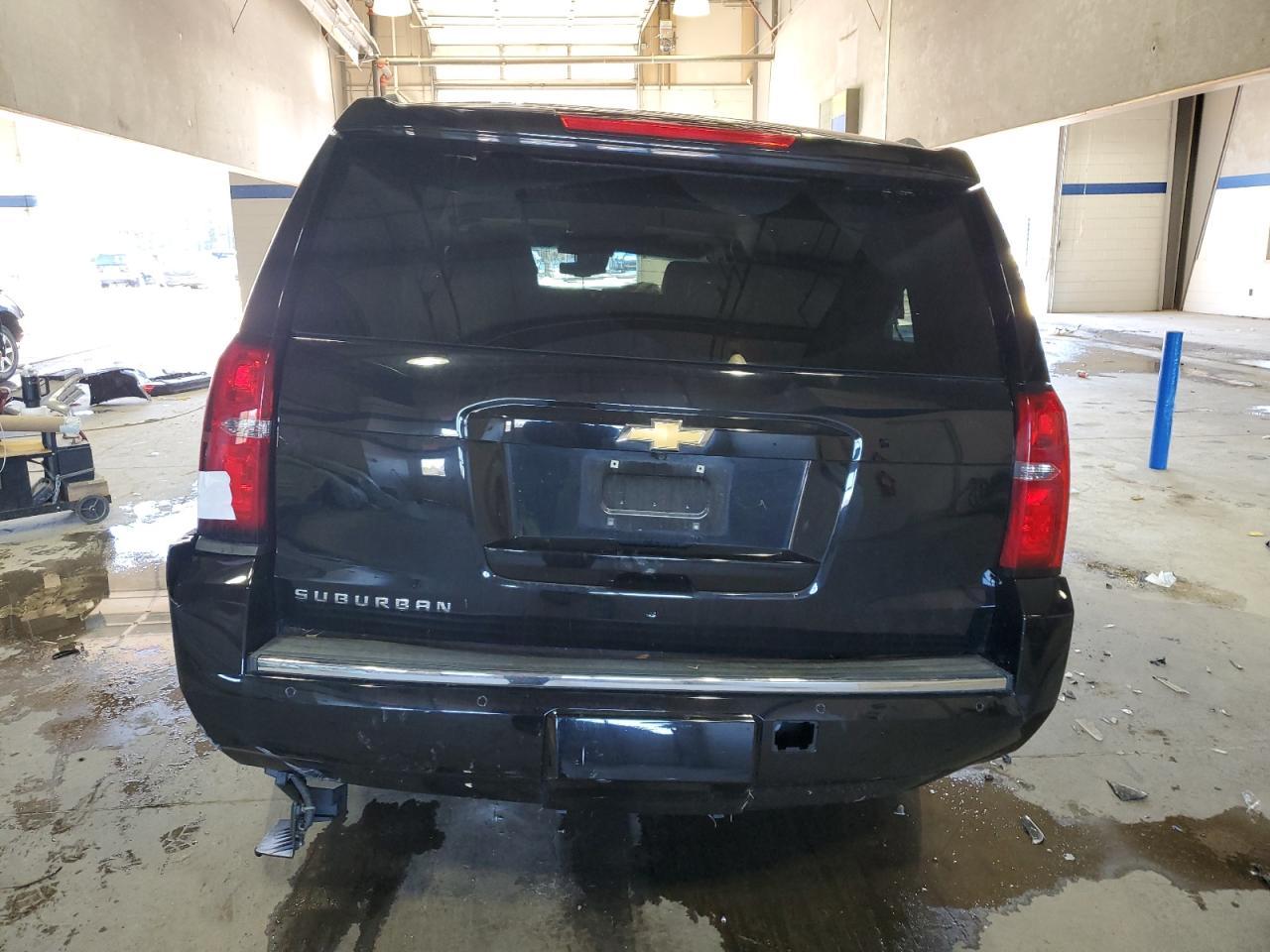 2015 CHEVROLET SUBURBAN C - Фото 6