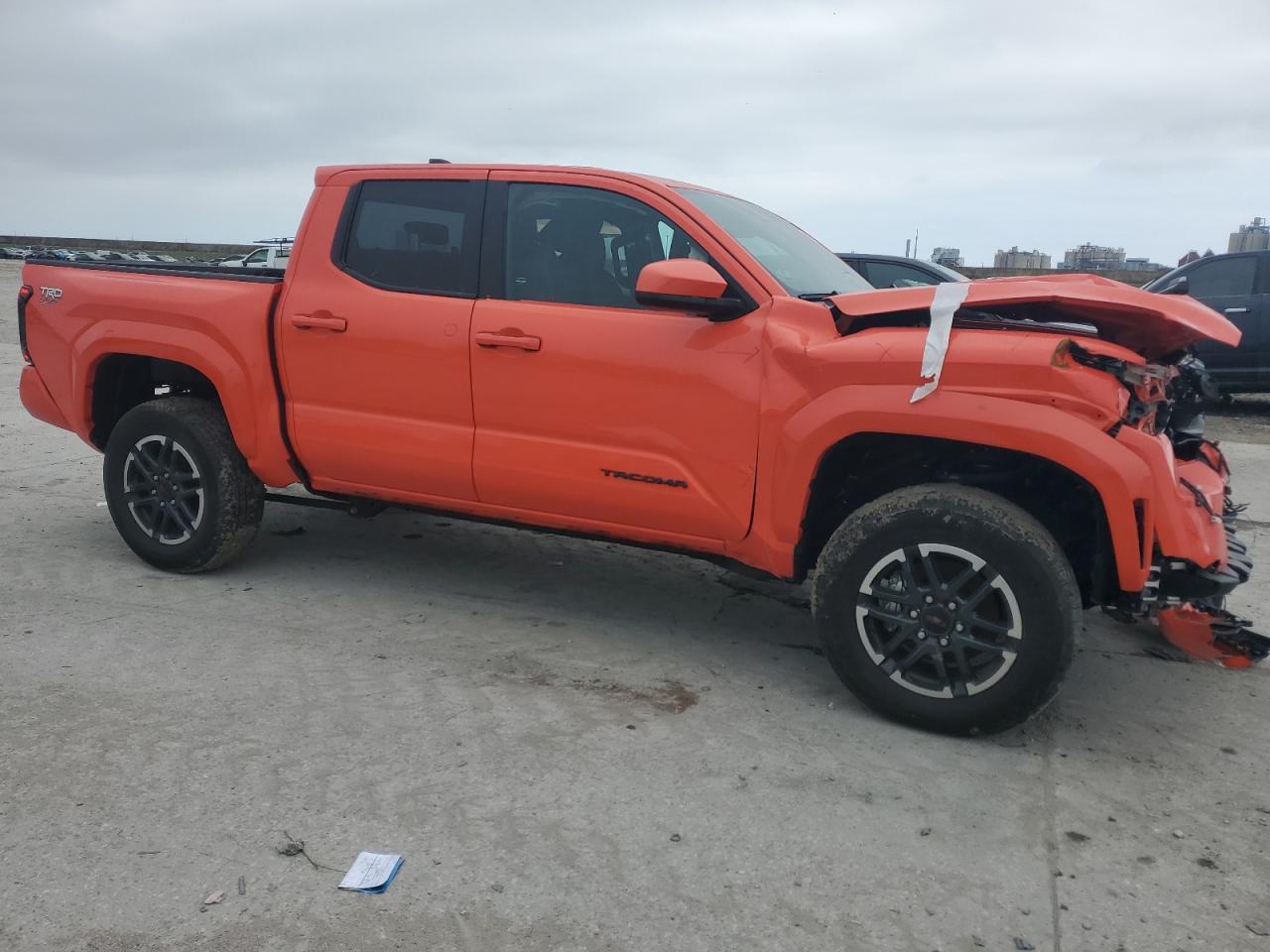 2024 TOYOTA TACOMA DOU - Фото 4