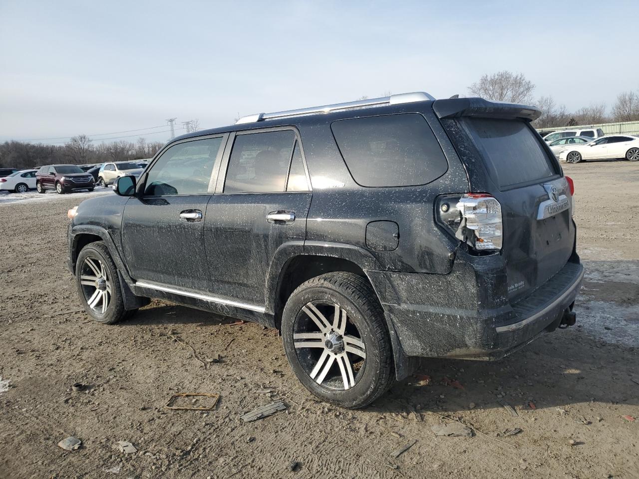 2011 TOYOTA 4RUNNER SR - Image 2