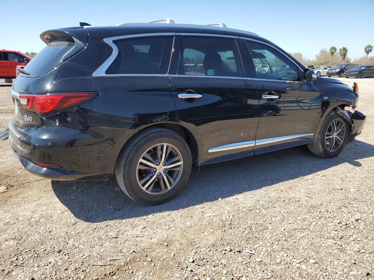 2019 INFINITI QX60 LUXE - Фото 3