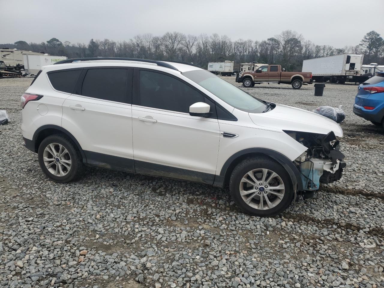 2017 FORD ESCAPE SE - Фото 4