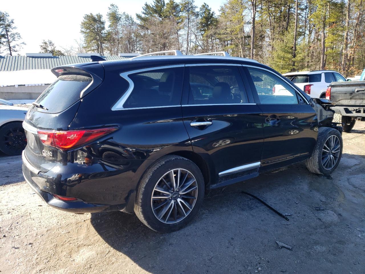 2019 INFINITI QX60 LUXE - Image 3
