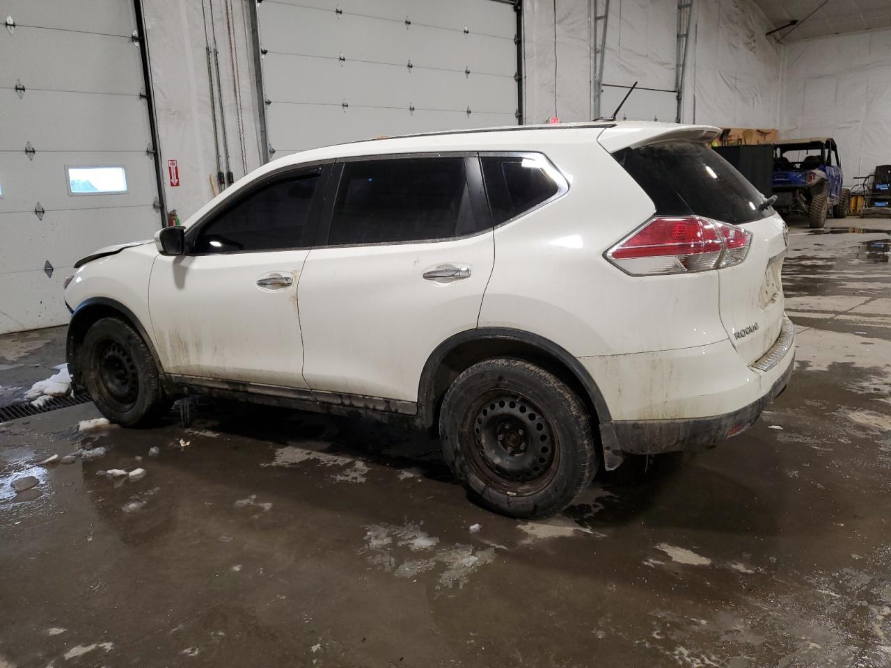 2015 NISSAN ROGUE S - Фото 2