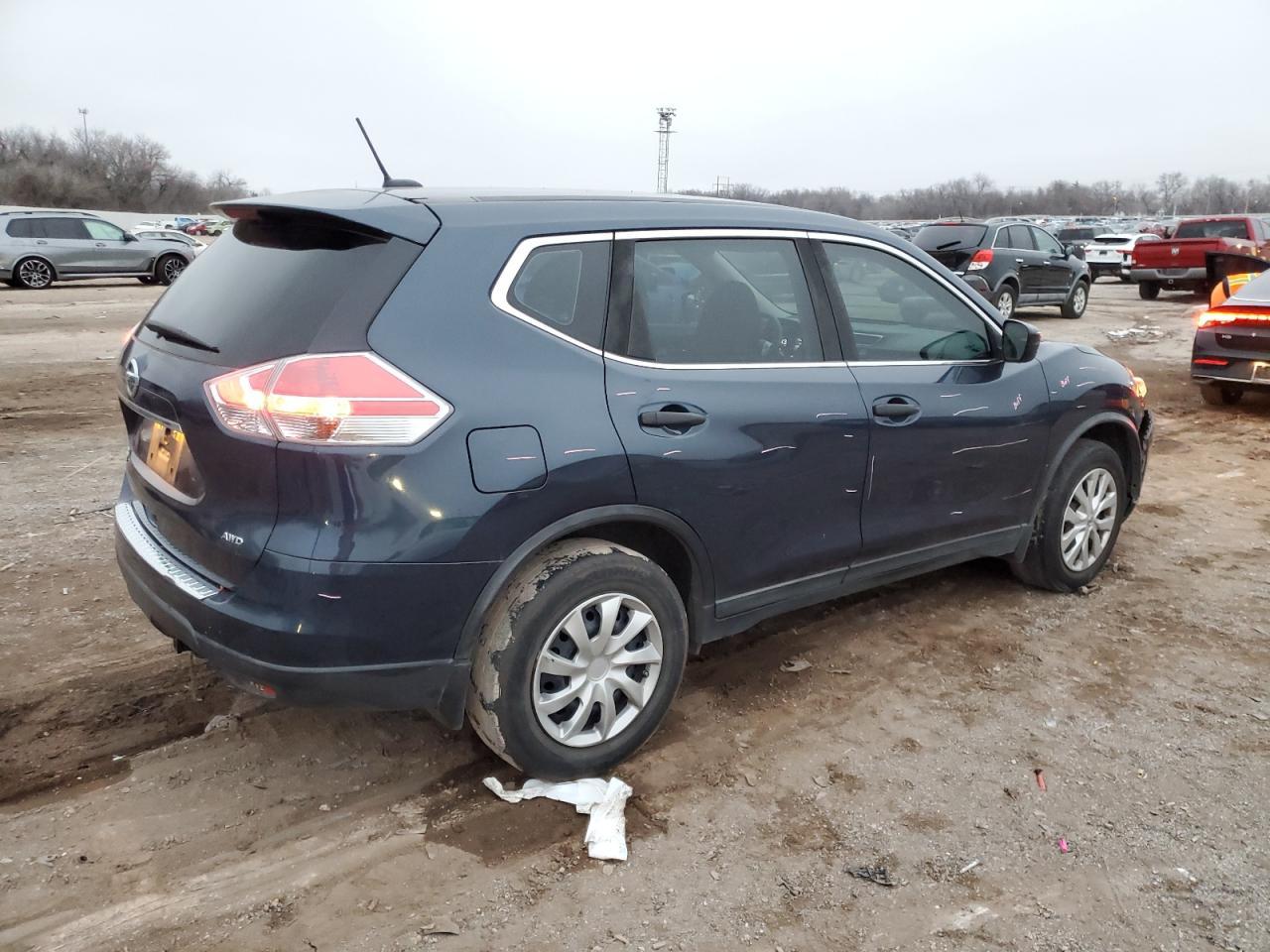 2016 NISSAN ROGUE S - Фото 3