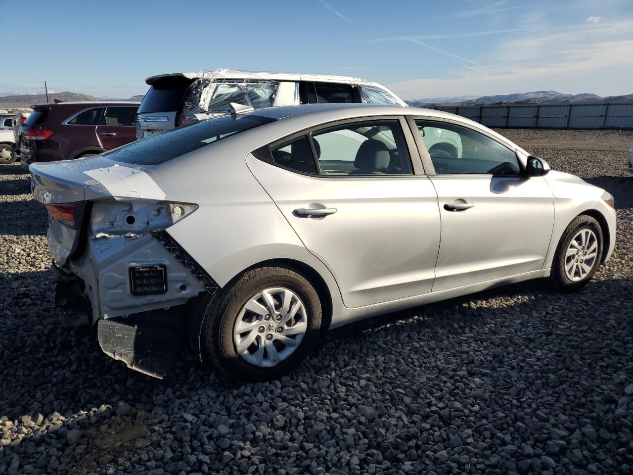 2017 HYUNDAI ELANTRA SE - Фото 3