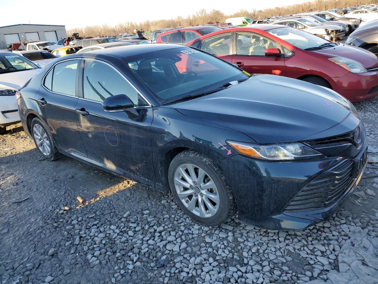 2018 TOYOTA CAMRY L - Фото 4