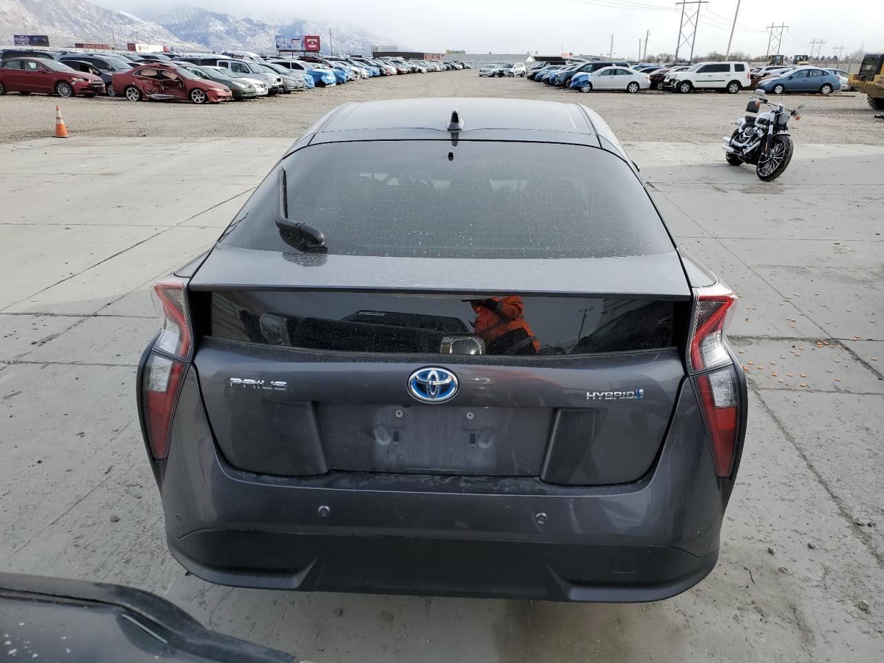 2016 TOYOTA PRIUS - Image 6