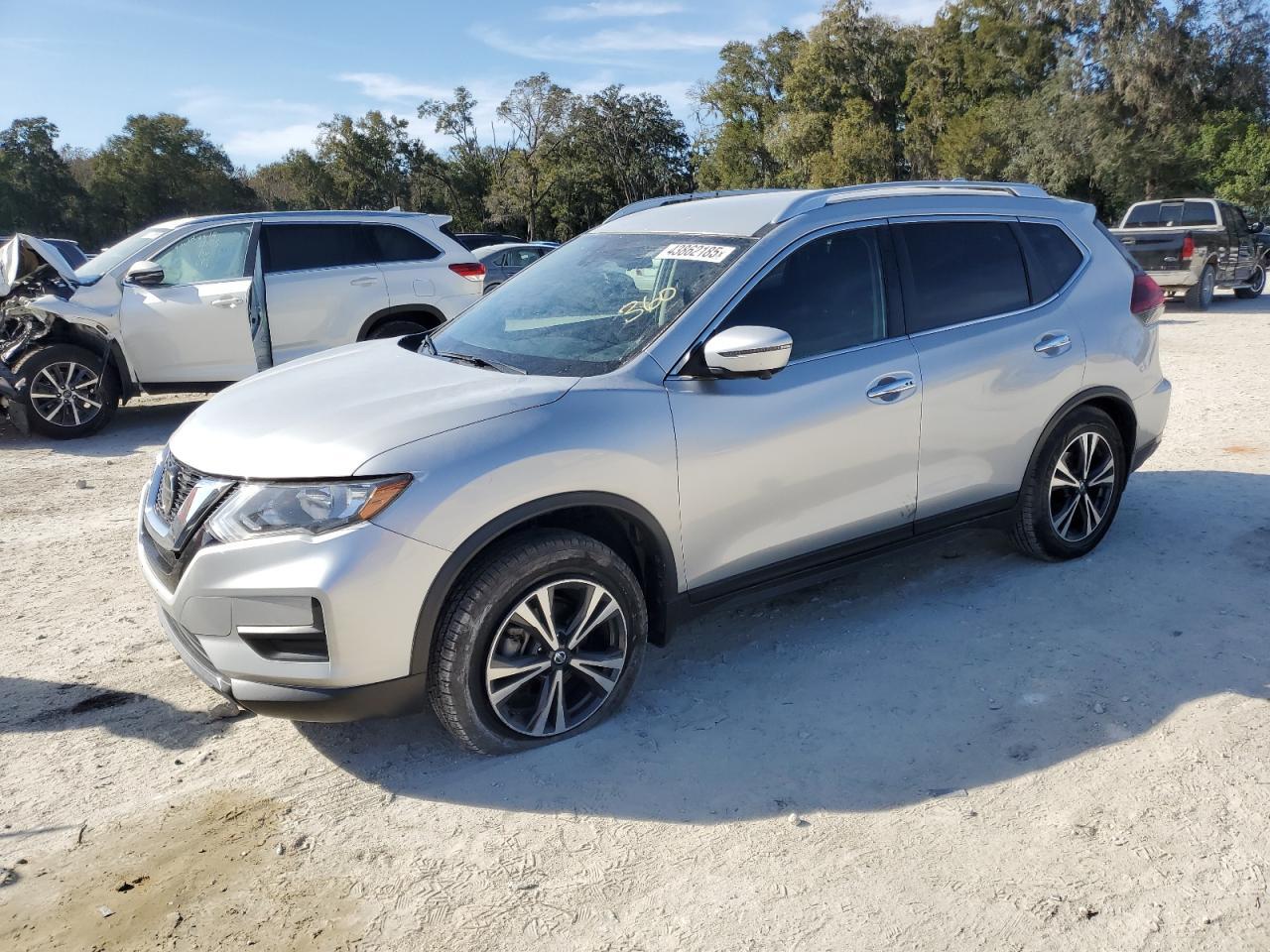 2019 NISSAN ROGUE S car image