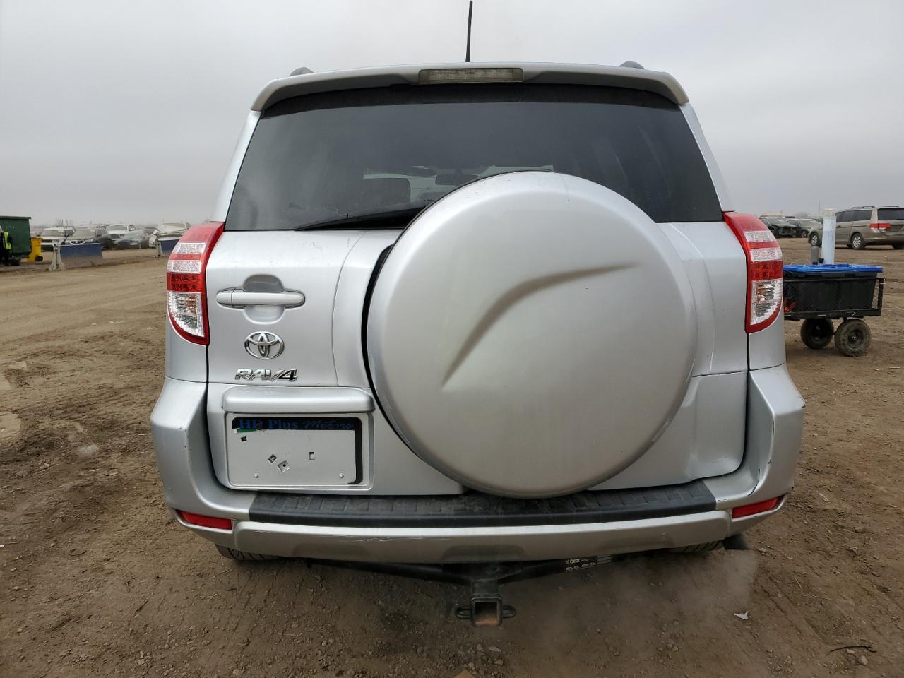 2011 TOYOTA RAV4 - Фото 6