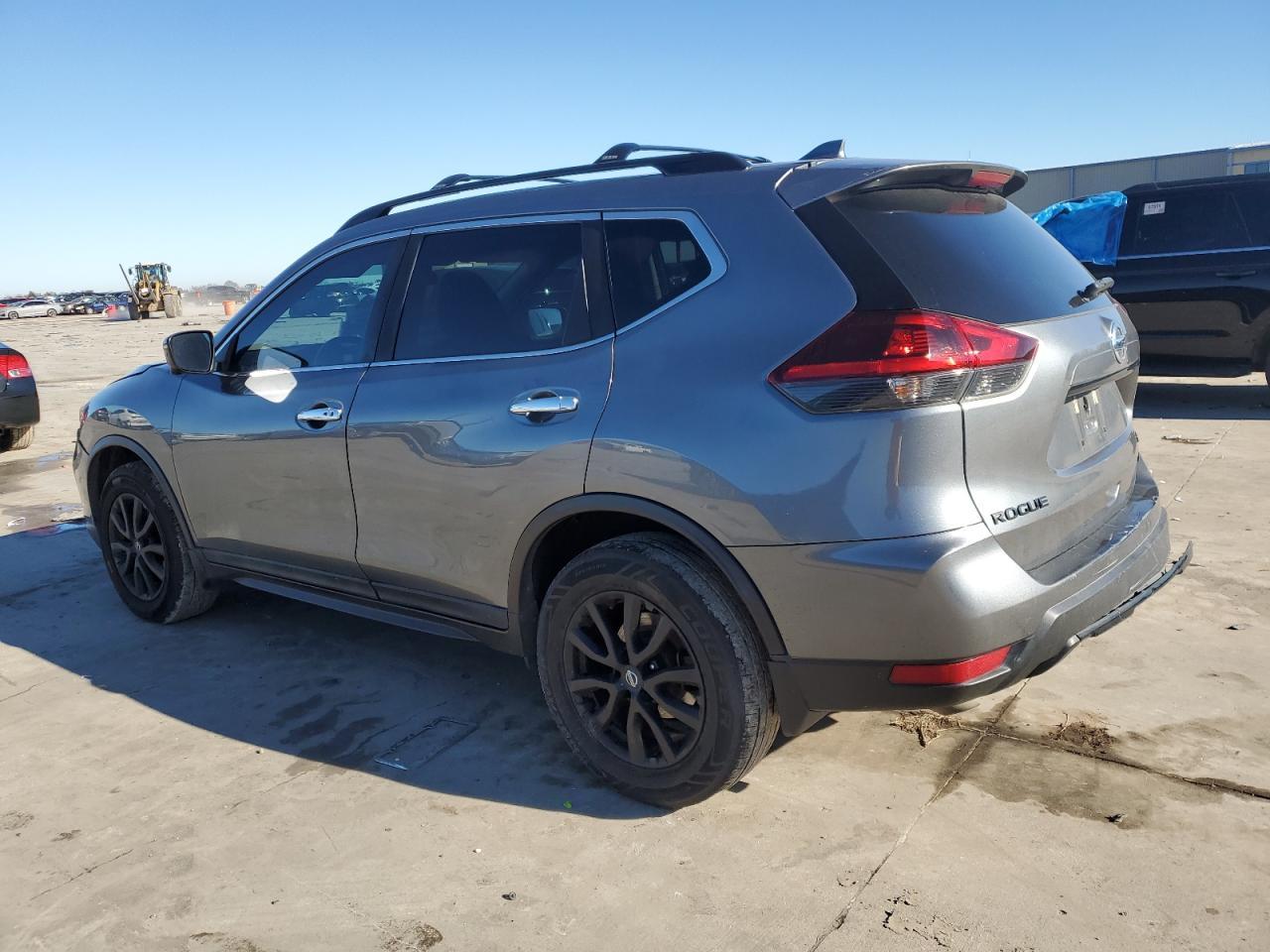 2018 NISSAN ROGUE S - Фото 2