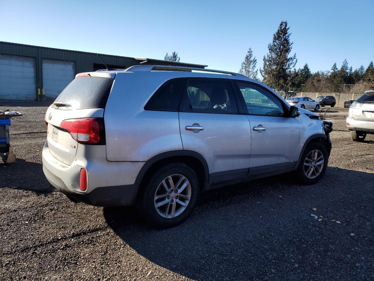 2015 KIA SORENTO LX - Image 3