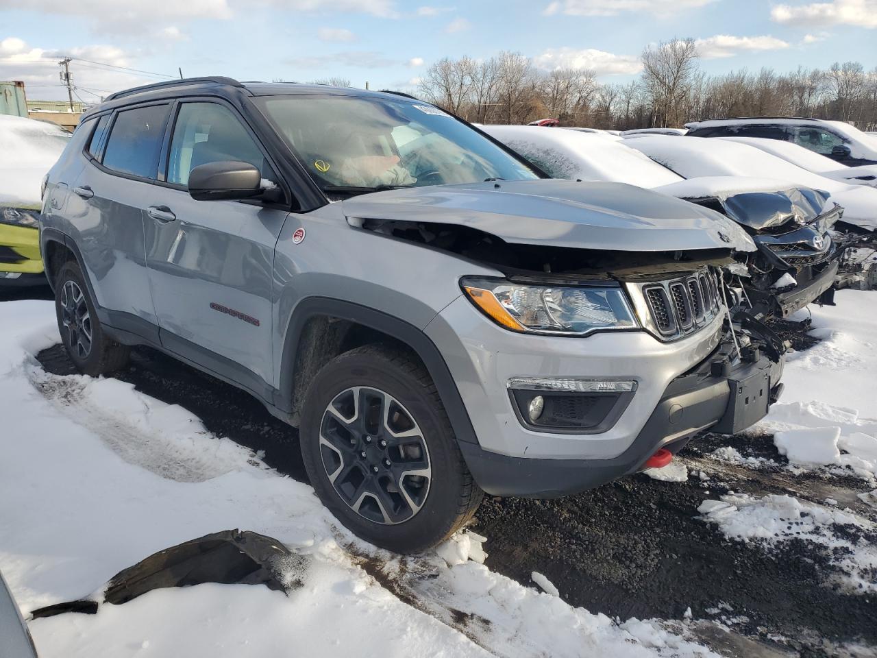 2019 JEEP COMPASS TR - Фото 4