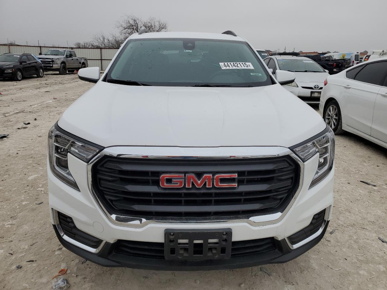 2023 GMC TERRAIN SL - Image 5