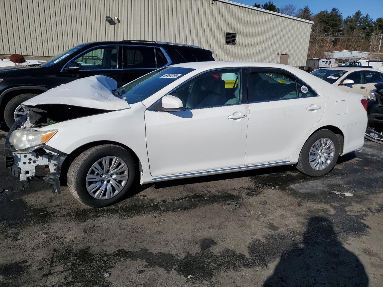 2014 TOYOTA CAMRY L