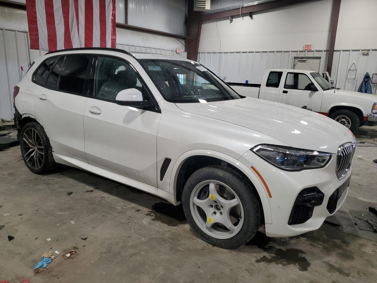 2022 BMW X5 XDRIVE4 - Image 4