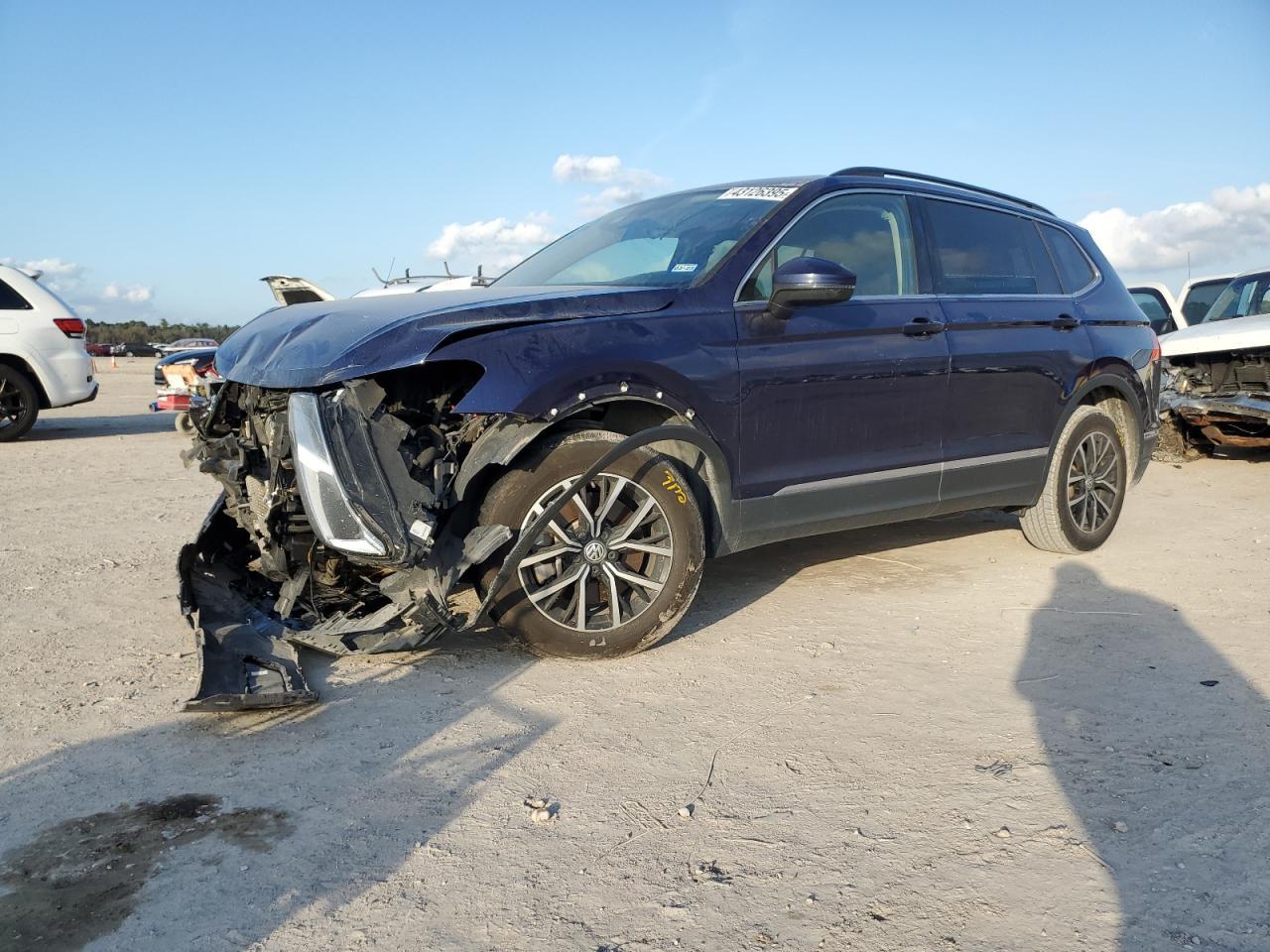 2021 VOLKSWAGEN TIGUAN SE