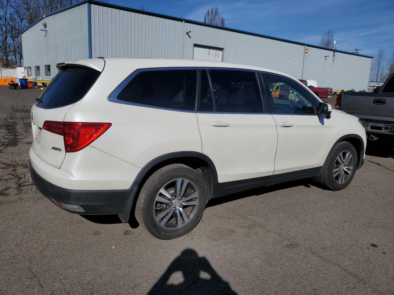 2016 HONDA PILOT EXLN - Image 3