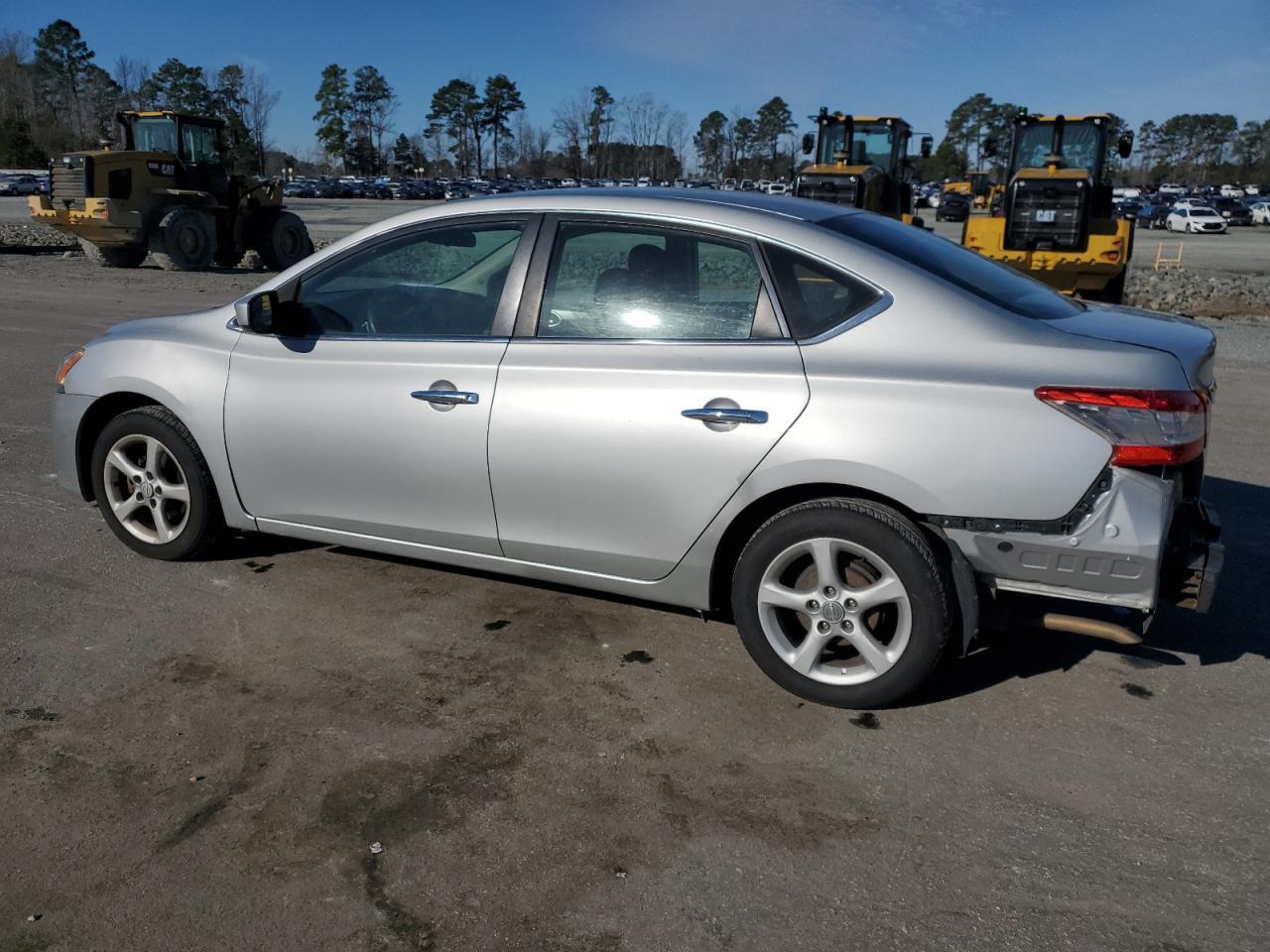 2013 NISSAN SENTRA S - Фото 2