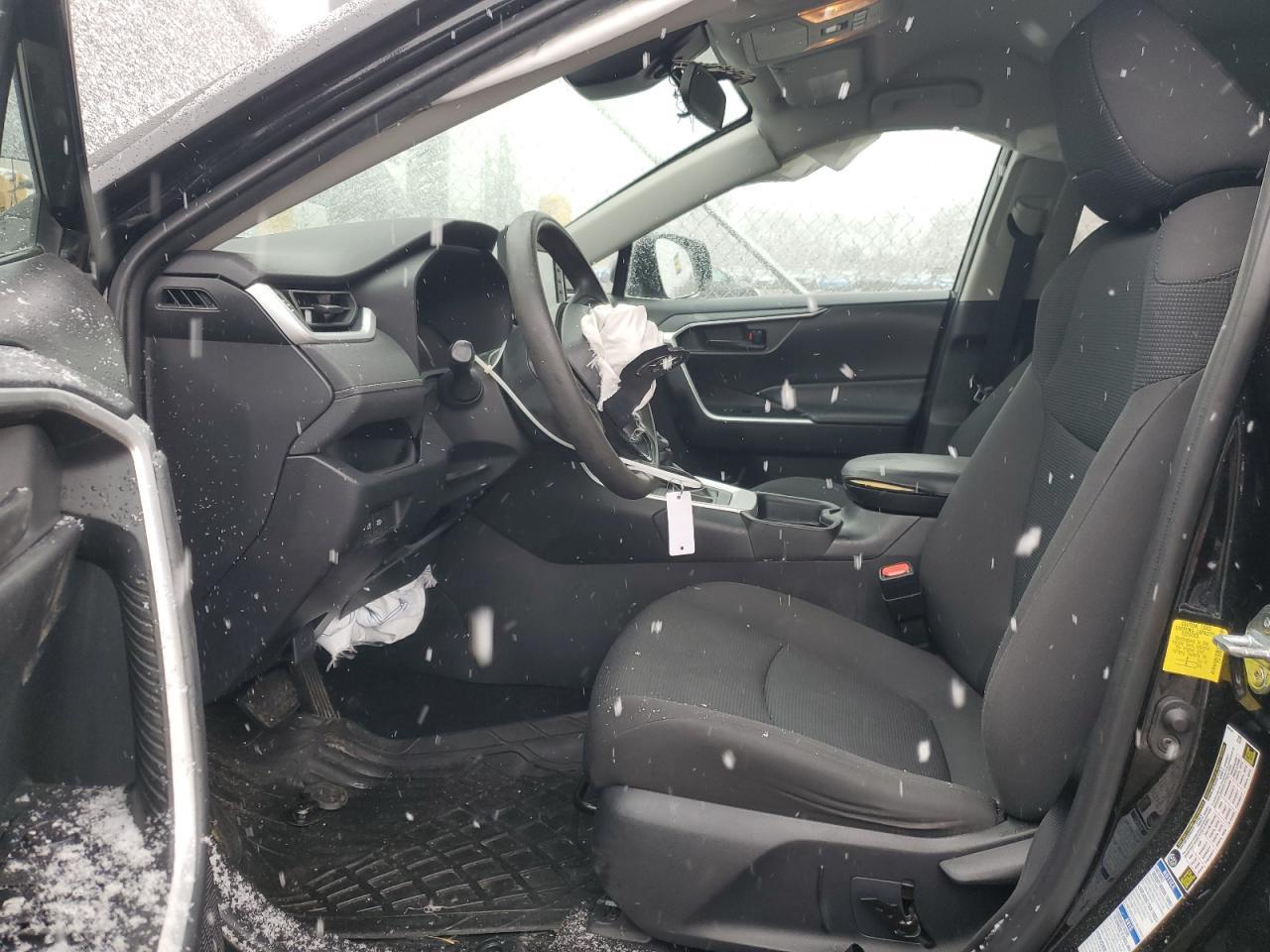 2021 TOYOTA RAV4 LE - Image 7