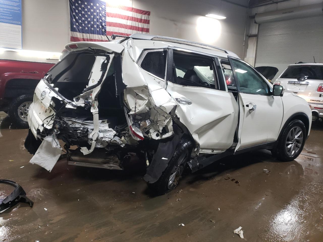 2015 NISSAN ROGUE S - Фото 3