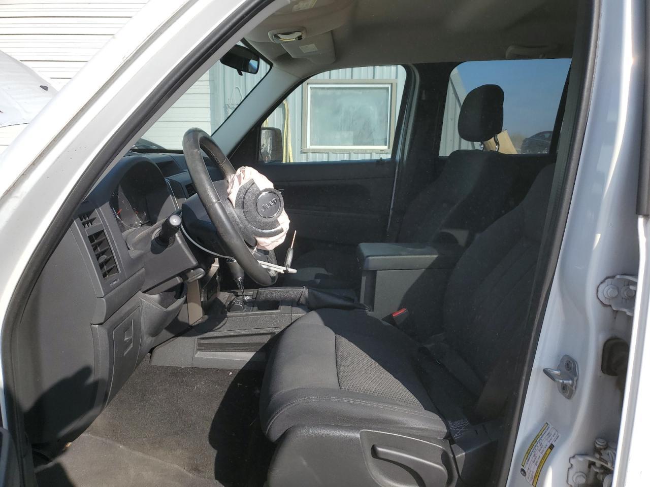 2012 JEEP LIBERTY SP - Фото 7