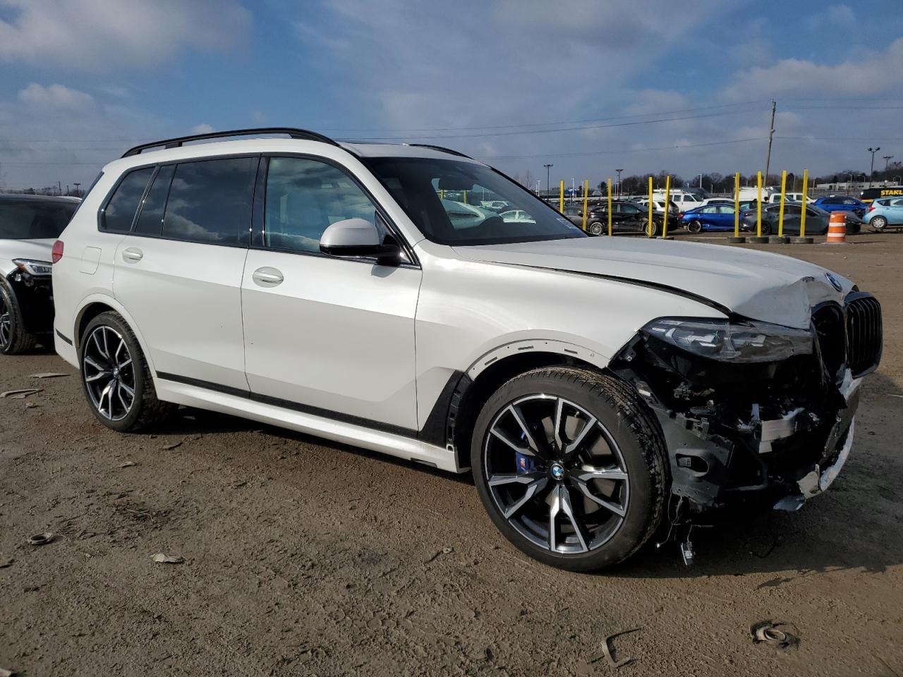 2022 BMW X7 XDRIVE4 - Image 4