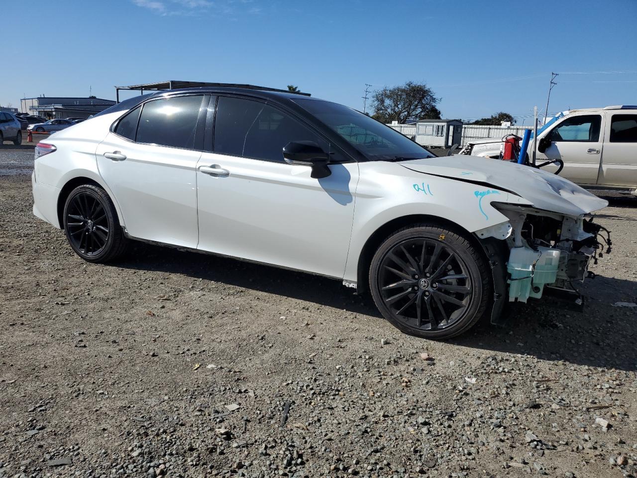 2022 TOYOTA CAMRY XSE - Фото 4