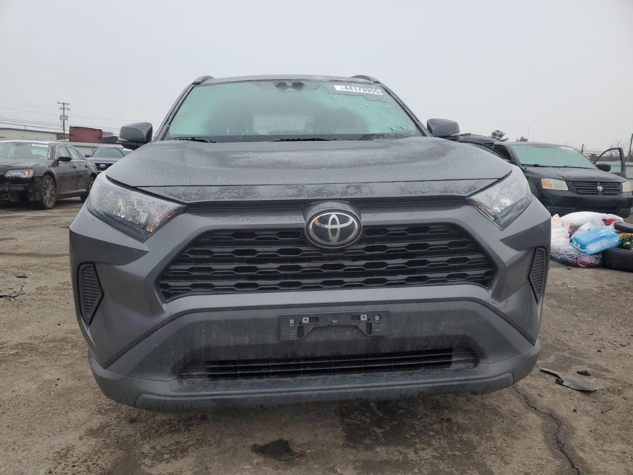 2021 TOYOTA RAV4 LE - Фото 5