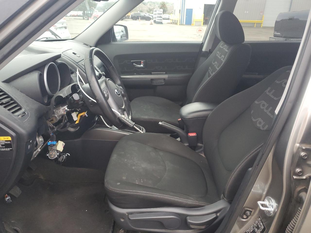 2013 KIA SOUL + - Image 7