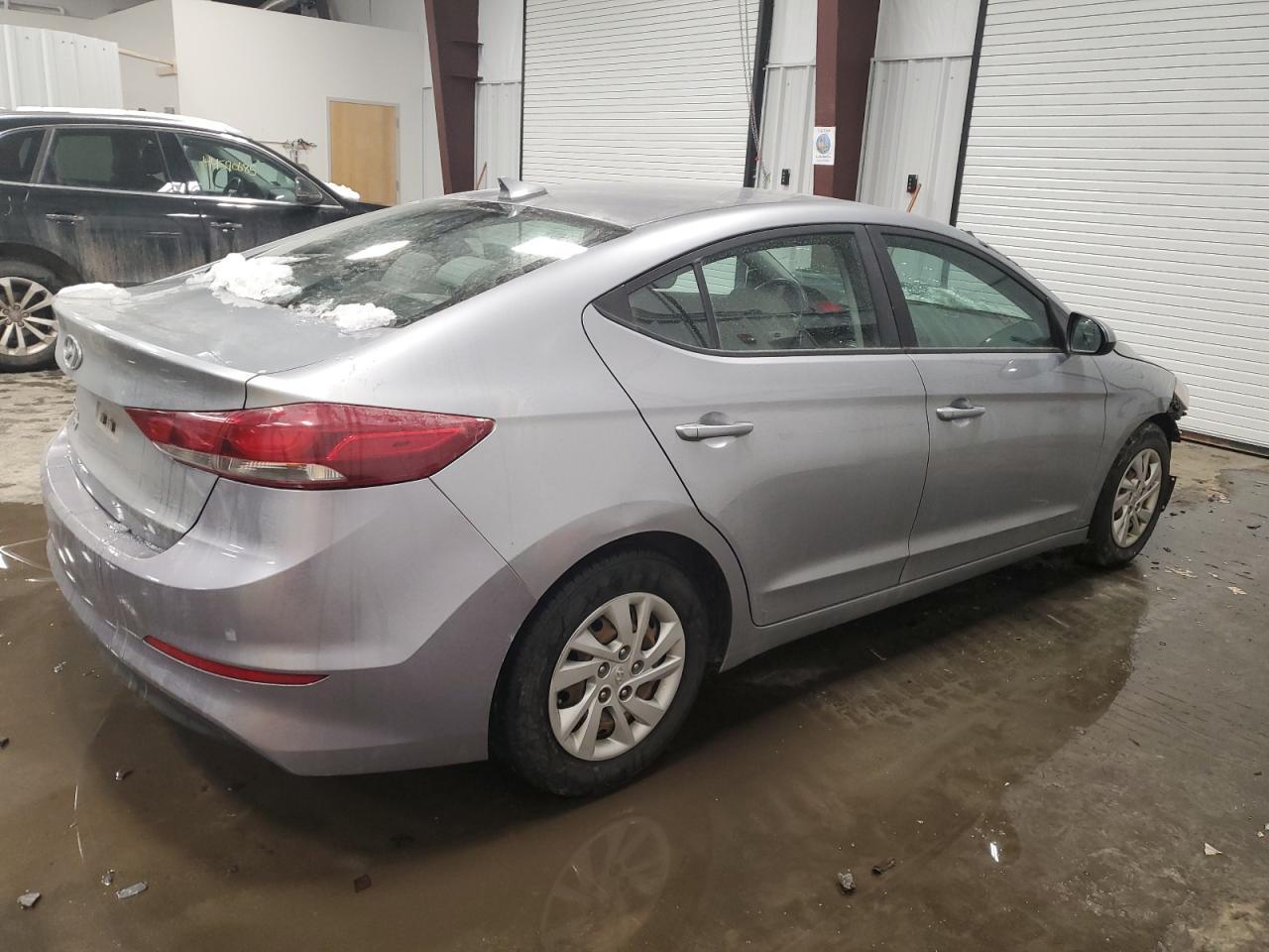 2017 HYUNDAI ELANTRA SE - Image 3