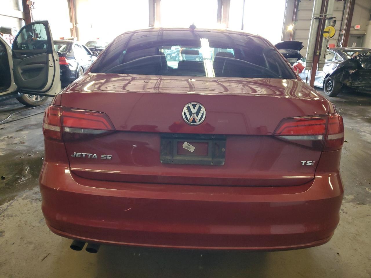 2017 VOLKSWAGEN JETTA SE - Image 6