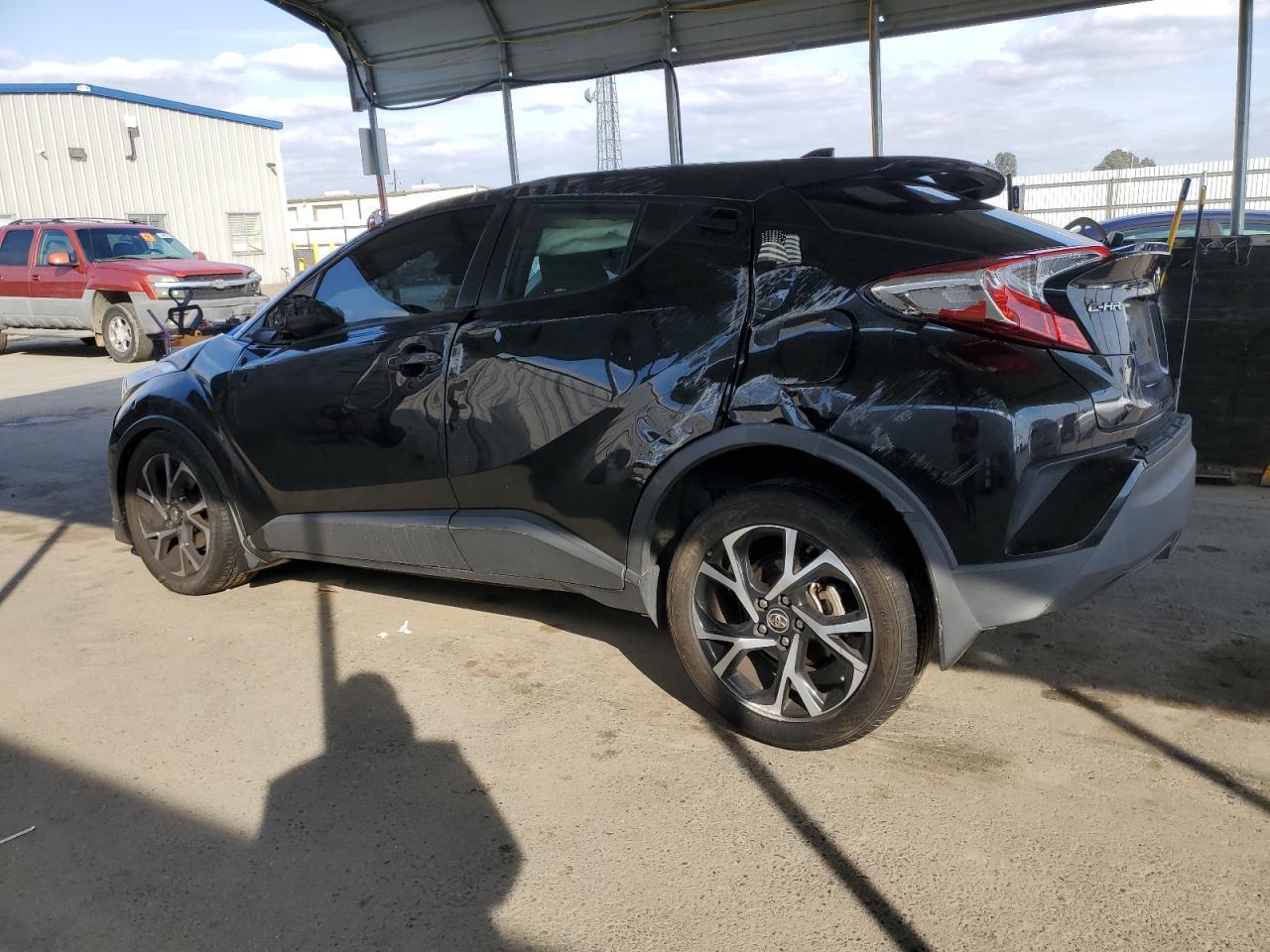 2018 TOYOTA C-HR XLE - Фото 2