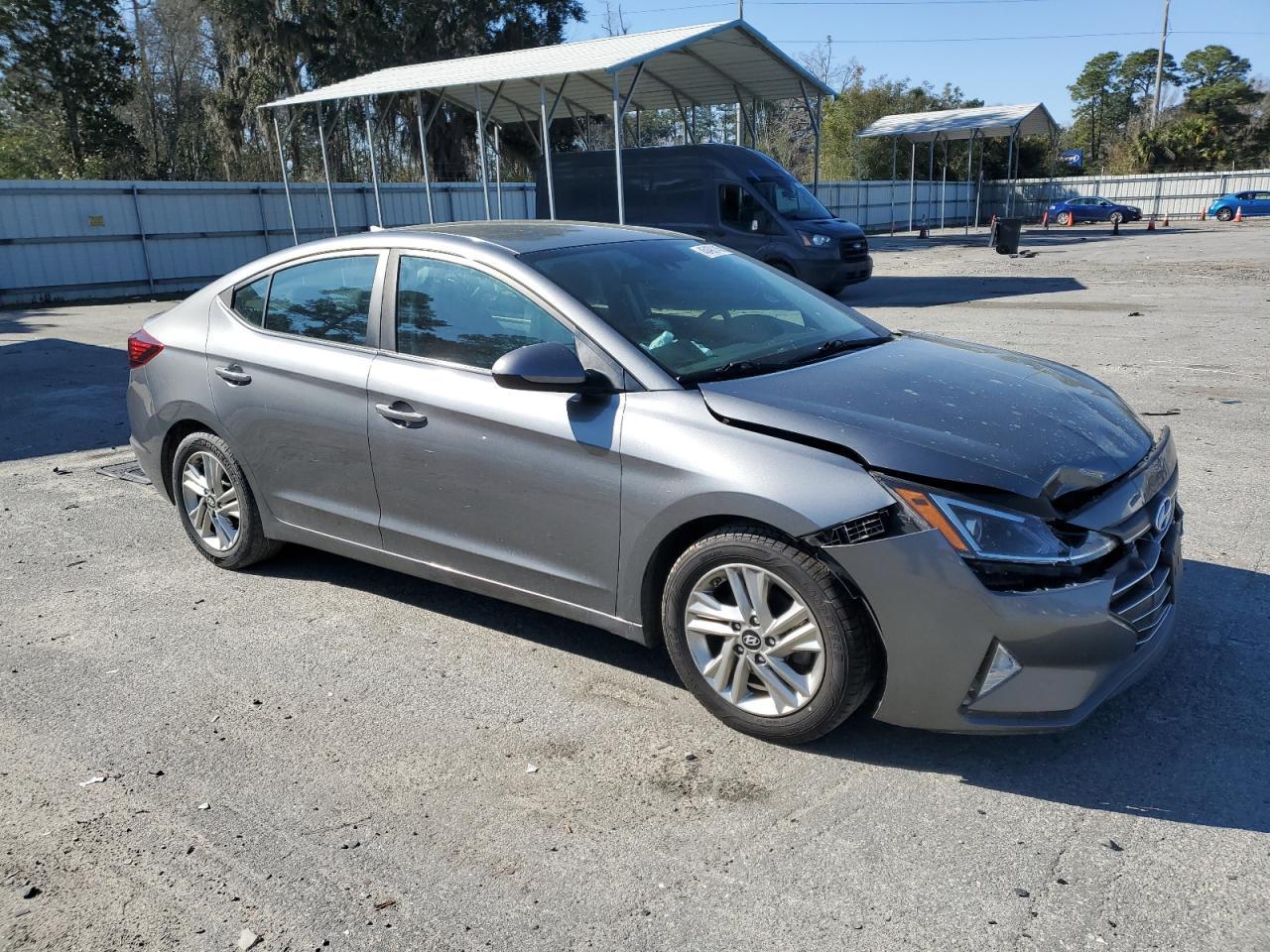 2019 HYUNDAI ELANTRA SE - Фото 4